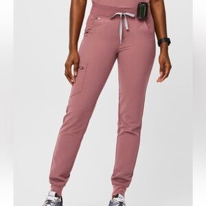 Figs Mauve Zamora Petite Jogger Scrub Pants (Petite Small)
